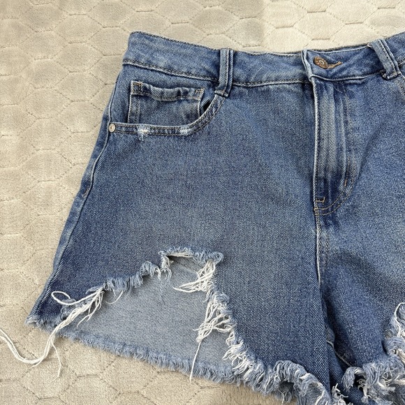 Sincerely Jules Denim Cut Off Frayed Shorts - 9/29 Sizing - See Pics - Picture 2 of 10